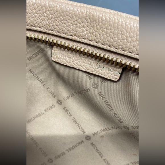 Michael Kors Fulton Leather Crossbody Bag - Picture 5 of 6